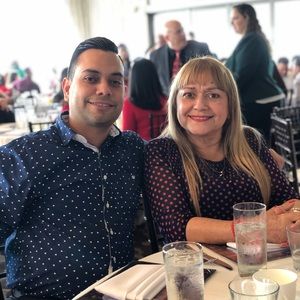 Meet your Posher, Victor